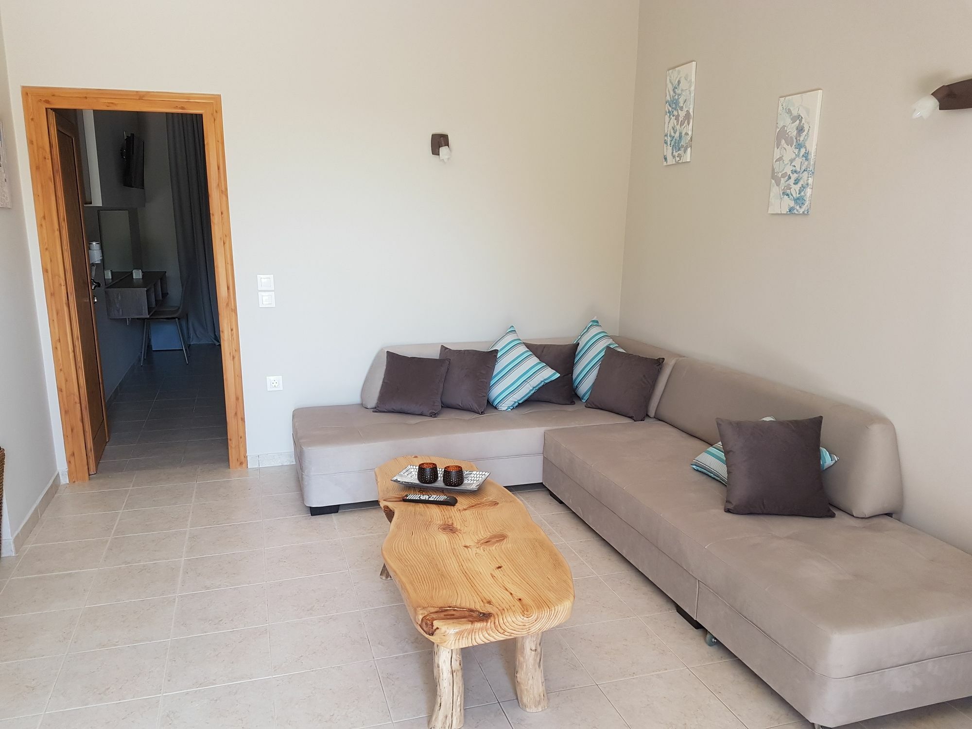 דירות פליראקי Miva Sea View מראה חיצוני תמונה